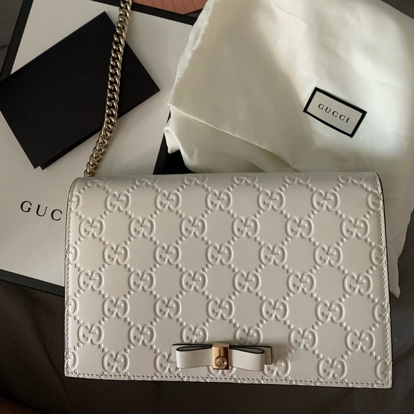 Gucci monogram crossbody wallet on chain - Picture 1 of 9